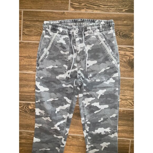 American Eagle Next Level Stretch Jegging Jogger Pants Size 6 Camo Print Stretch - Picture 3 of 6